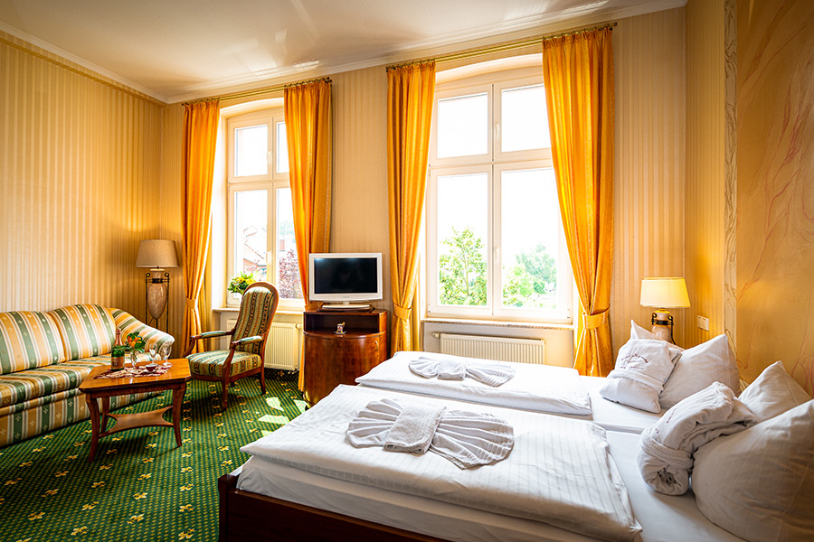 Stilvoll eingerichtetes Doppelzimmer im Hotel Harmonie in Waren an der Müritz